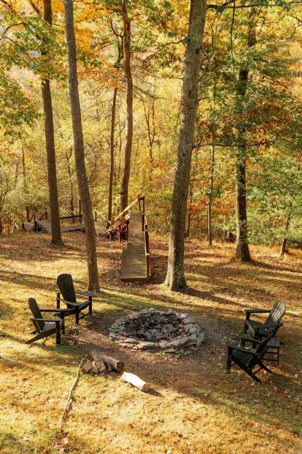 Villa Hot Tub Charming & Chic Mountain Gem On Sleepy Creek Berkeley Springs Exterior foto